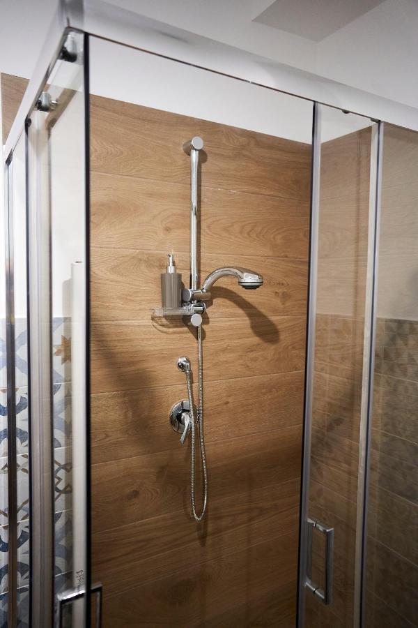 Incastro B&B In קרוטונה מראה חיצוני תמונה